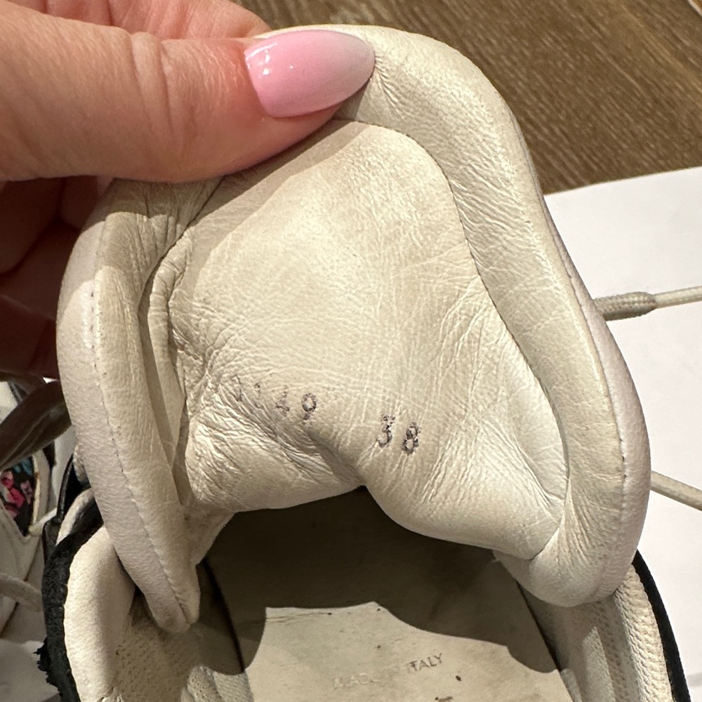 Louis Vuitton Authentic Floral Sneakers - Picture 5 of 8